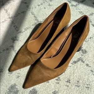 Zara Brown Suede Pumps